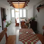 Gloria House 2*