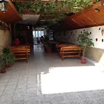 Gloria House Penzion