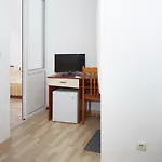 Gloria House Penzion 2*