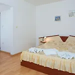Gloria House Penzion 2*