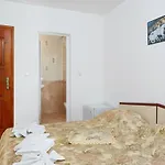 Gloria House Penzion 2*