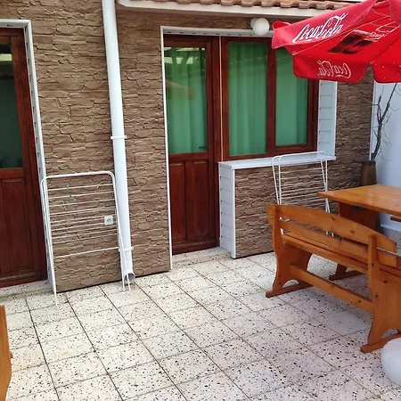 Gloria House Penzion 2*