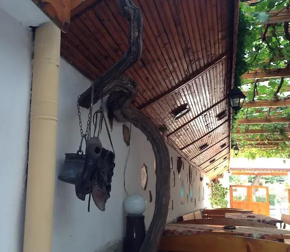 Pensión Gloria House