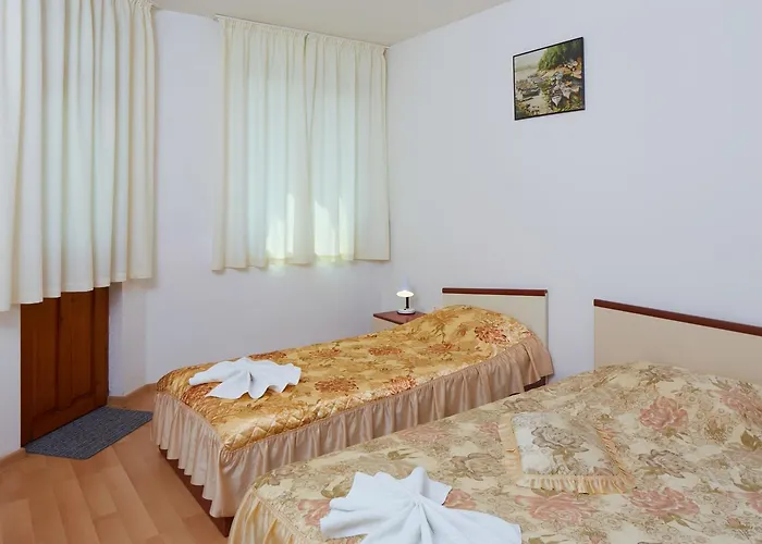 Pensión Gloria House 2*