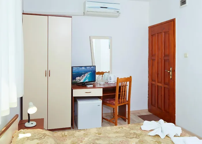 Gloria House 2* 内塞伯尔